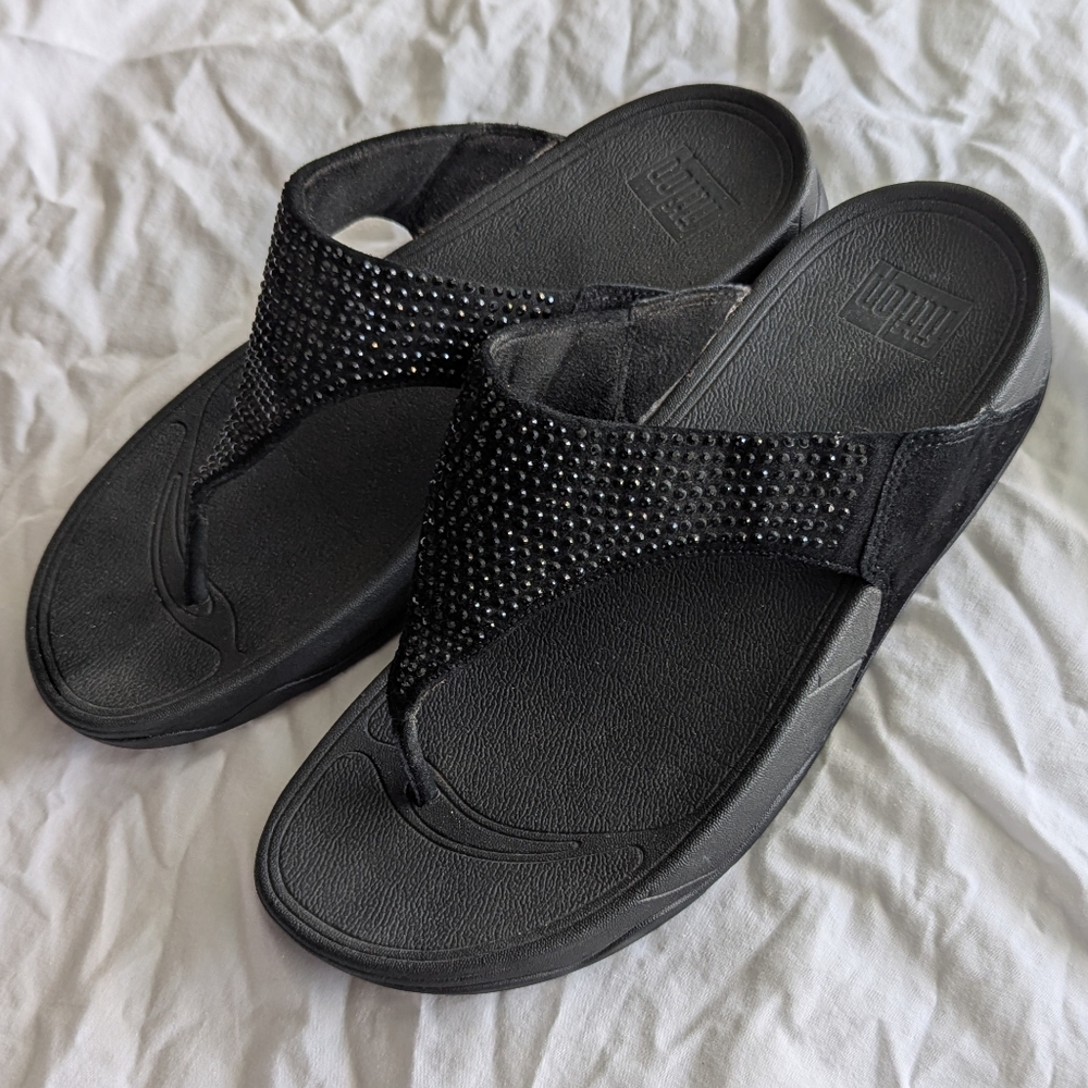 FitFlop Rokkit Thong Comfort Sandal 11 Black Diamond Rhinestone Suede 301-122